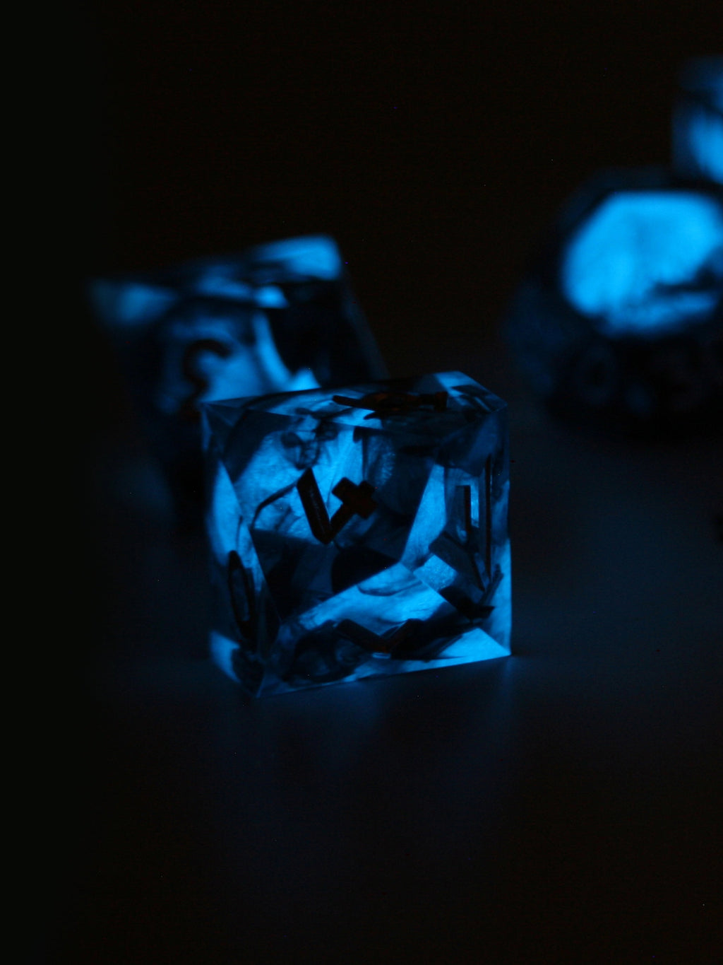 RPG DICE SET - GLOW IN THE DARK - MIDNIGHT SAPHYR